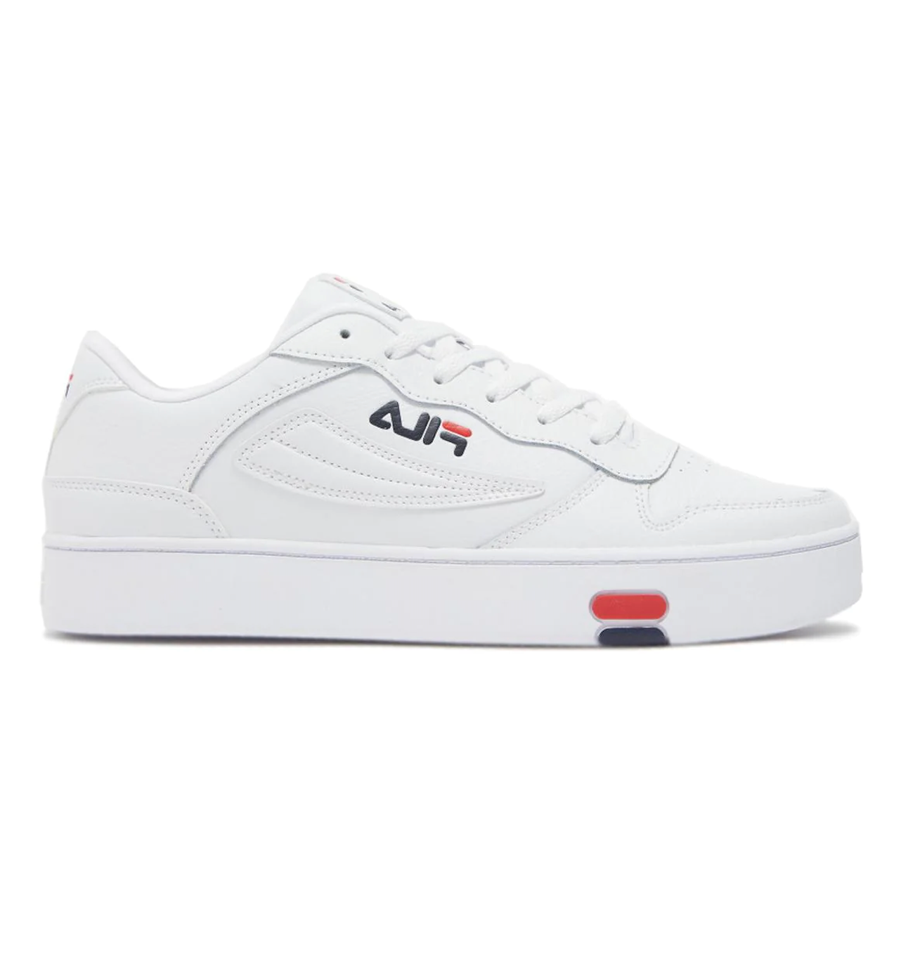 Hombres con tenis fila online